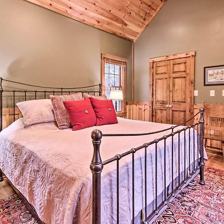 Creekside Berkeley Springs Cabin On 35 Acres! Exteriör bild
