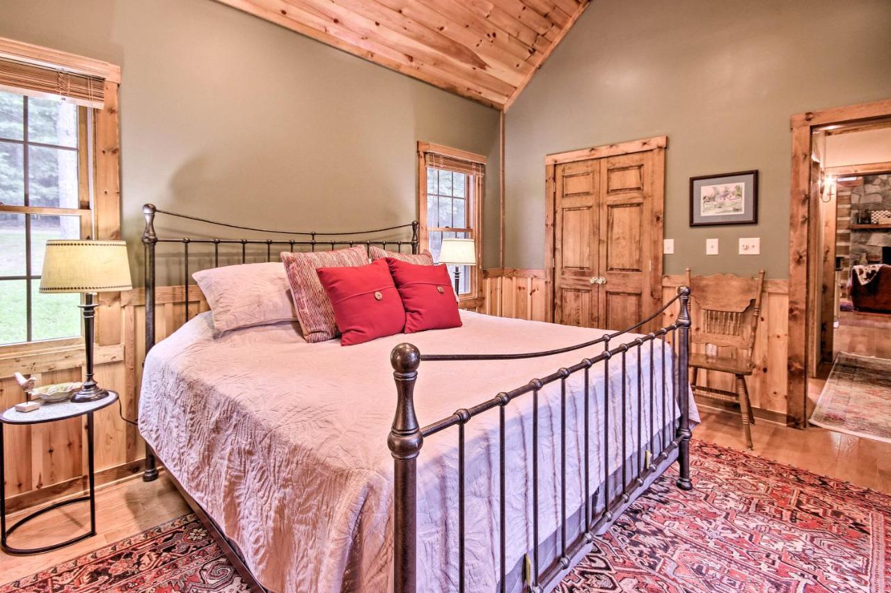 Creekside Berkeley Springs Cabin On 35 Acres! Exteriör bild