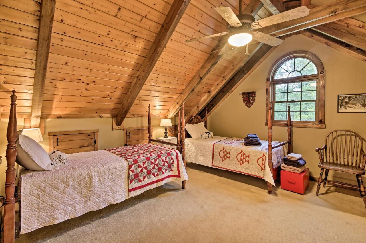 Creekside Berkeley Springs Cabin On 35 Acres! Exteriör bild