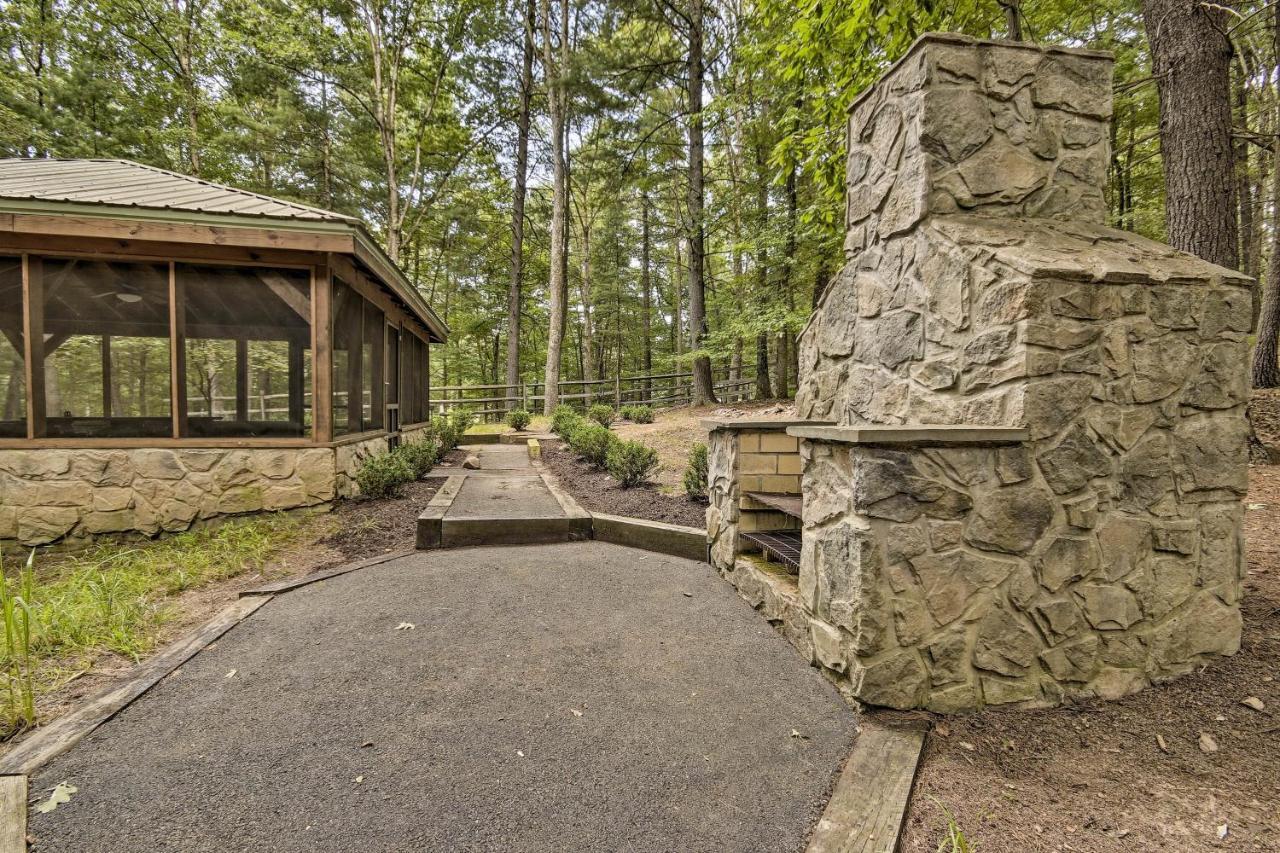 Creekside Berkeley Springs Cabin On 35 Acres! Exteriör bild